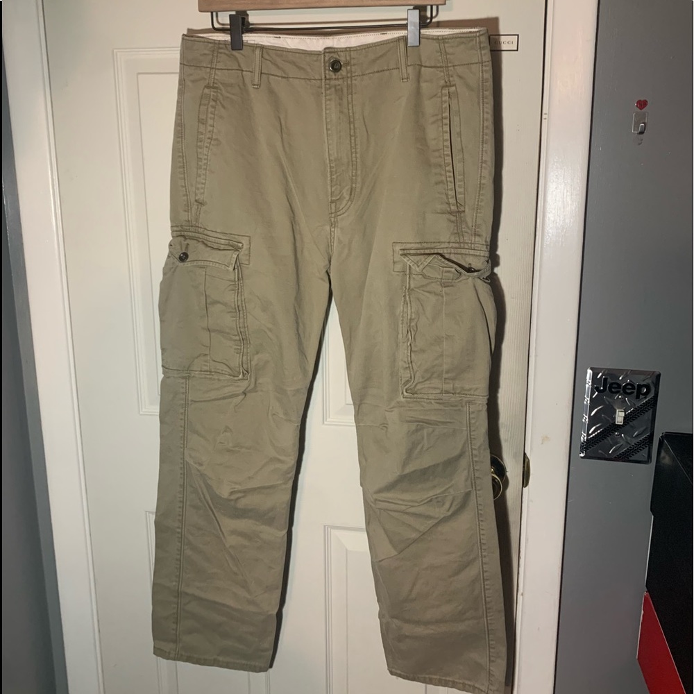 Levi’s Cargo Pants